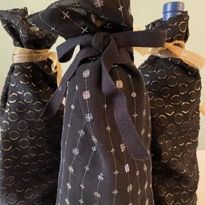 Set of 3 handmade wine bags! 🍷